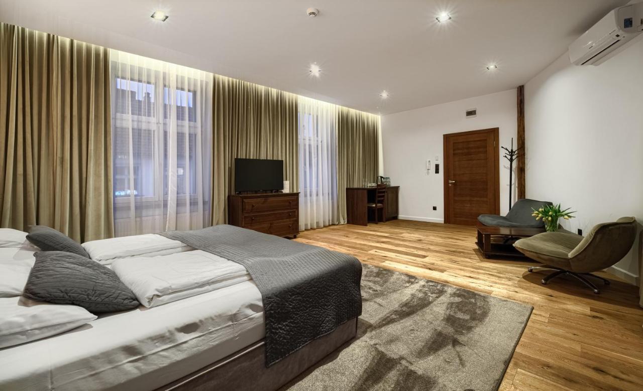 Apartamenty Chelminskie เคล์มโน ภายนอก รูปภาพ